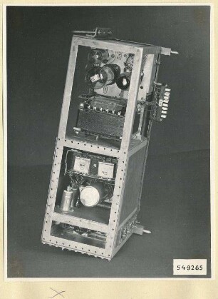 Normalfeldgenerator HF 2949, Netzteil geöffnet, Foto 1954