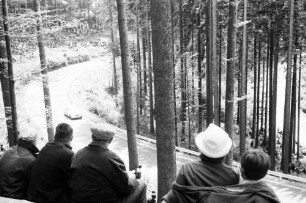 Gießhübel: Schauinslandrennen; Wagen verschiedener Klassen; oberhalb der Gießhübel-Kurve