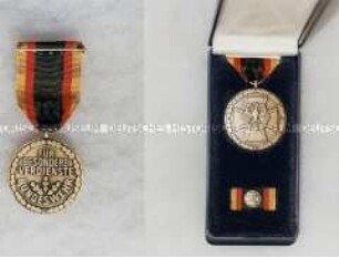 Ehrenmedaille der Bundeswehr mit Interimsspange
