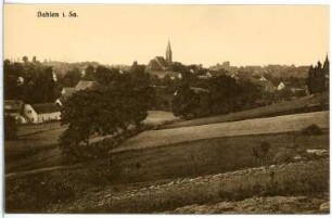 Blick von einer Anhöhe zum Stadtzentrum mit Stadtkirche Unserer Lieben Frauen (von Nordost)