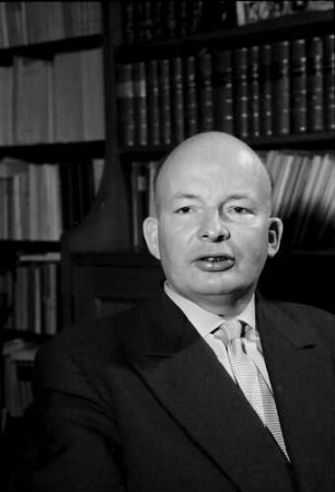 Freiburg: Wohnung Thieme, Rektor der Universität 1960-1961, Prof. Dr. Hans Thieme, Porträt