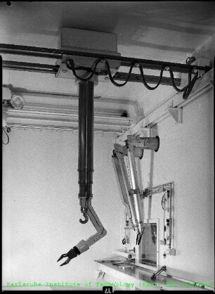 Schwerlastmanipulator im Inneren einer Heißen Zelle (HZ)