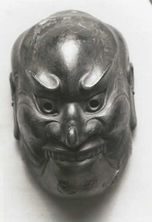 No-Maske : No-Maske. Holz, geschnitzt, bemalt (1601/1800). Ehemals Berlin: Sammlung Tikotin