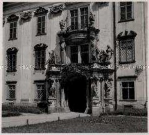 St. Florian, Stiftskirche, Portal