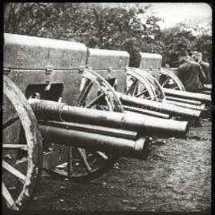 Sieg über die russischen Truppen bei Tannenberg: Erbeutete russische Kanonen