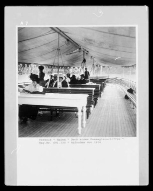 Deck eines Passagierschiffes