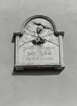 Zgorzelec/Polen, Ignatz-Daszynski-Straße 12. Gedenktafel für Jakob Böhme am Jakob-Böhme-Haus