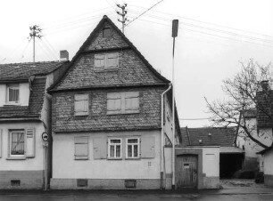 Frankfurt, Alt-Niedereschbach 1, Deuil-La-Barre-Straße 77