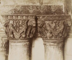 Figurative Kapitelle zweier Säulen, Venedig