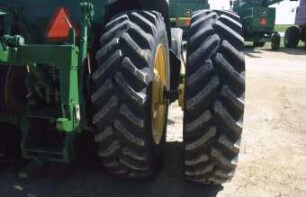 Fotografie: Traktor, Fahrwerk, Zwillingsreifen