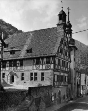 Freudenberg Main-Tauber-Kreis, Hauptstraße. Rathaus (1499 und 1605)