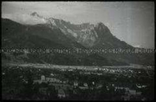 Blick auf Mittenwald im oberen Isartal