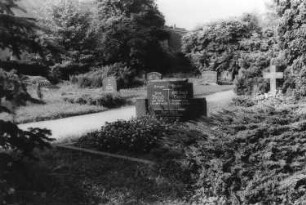 Lohsa-Litschen. Grabstätte Müller Benad von der Ballackmühle auf dem Friedhof in Königswartha