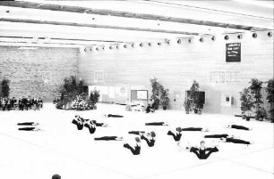 Freiburg: Einweihung Uni-Sportstadion, Gymnastikvorführungen
