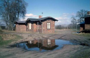 Dippmannsdorf-Ragösen Empfangsgebäude Bahnsteig