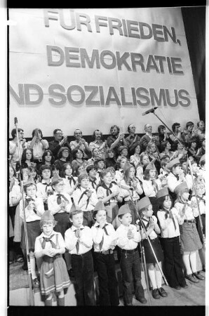 Kleinbildnegativ: Kulturprogramm, Neue Welt, 1977