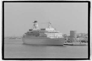 Pacific Princess (1971), P & O European Ferries, Großbritannien