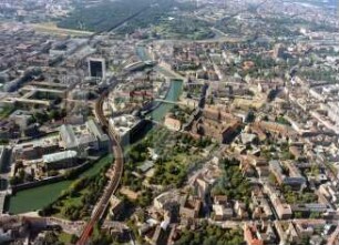 Berlin-Mitte : Blickrichtung Männer