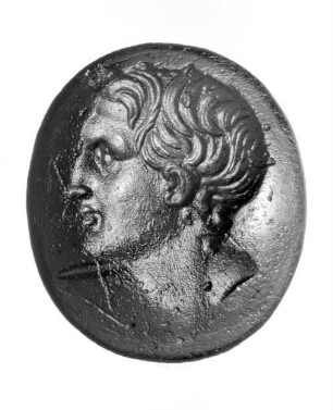 Hellenistische Gemme: Porträtkopf Alexander des Groβen (?)