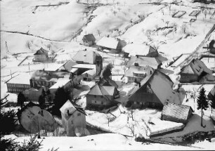 Aftersteg: Blick von oben auf das verschneite Aftersteg
