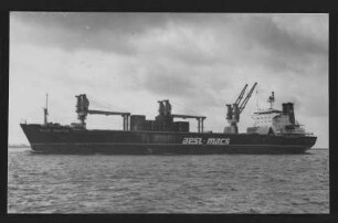 Blue Master (1971), Frachtschiff, Macs Maritime Carrier Shipping GmbH & Co., Hamburg, Singapore, Bau-Nr. 294
