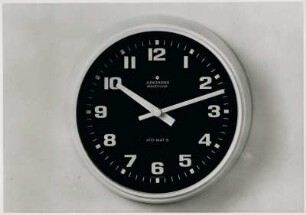 Junghans Wanduhr "electronic" "ato-mat" "338/5005" von Udo Schultheiss