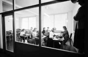 Freiburg: Berlitz Schule; Schreibmaschinenraum