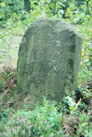 Gedenkstein für Johann Georg Büttner, der an dieser Stelle 1850 erschlagen wurde; südöstlicher Teil der Gemarkung