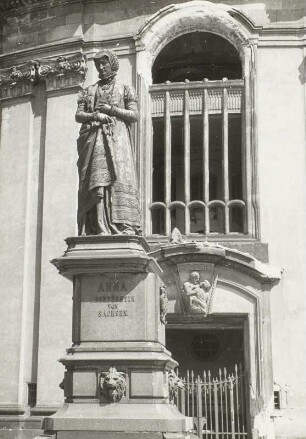 Denkmal der Anna, Kurfürstin von Sachsen