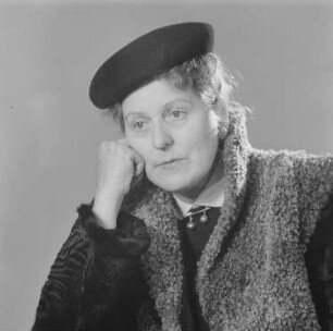 Porträtaufnahmen der Schauspielerin Ruth Baldor : Porträt der Schauspielerin Ruth Baldor