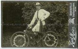 Radfahrer mit Studentenmütze, Carte de Visite