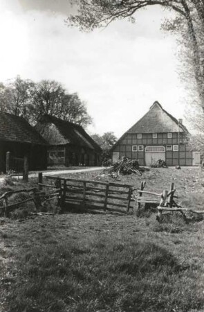 Teufelsmoor, nördlich von Bremen. Bauernhof mit niedersächsischem Hallenhaus