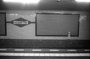 Berlin-Mitte : In Berlin-Mitte, U-Bahnhof Potsdamer Platz