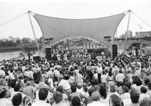 Freiburg im Breisgau: Landesgartenschau-Party: 40 Jahre SWF und 60 Jahre Radio Freiburg