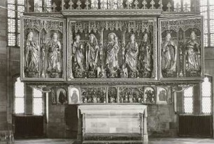 Marienaltar: Verkündigung, Geburt Christi, Anbetung, heilige Sippe (1. Wandlung des Marienaltars); Christus am Ölberg, Dornenkrönung, Kreuzigung, Kreuztragung (2. Wandlung des Altars)
