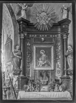 Pfarrkirche, rechter Seitenaltar - Altarblatt, Marienbildnis