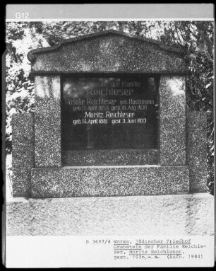 Grabstein von Rosalie Reichleser, geborene Hausmann (gestorben 1930.08.18) und Moritz Reichleser (gestorben 1933.06.03)