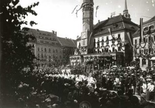 Bautzen. Huldigung an Friedrich August III., König von Sachsen, auf dem Hauptmarkt am 29. Mai 1905