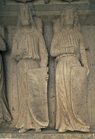 Kenotaph des Markgrafen Konrad von Wettin und mehrerer seiner Familienmitglieder — Liegefigur des Heinrich d. J. (Sohn Heinrich d. Ä.)