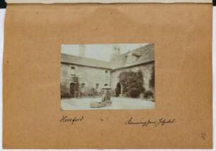 Coningsby Hospital, Hereford: Ansicht (aus: Skizzen- und Fotoalbum 26)