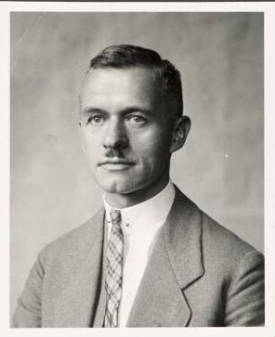 [Erich] Aue, Lehrer Bergschule Hamborn