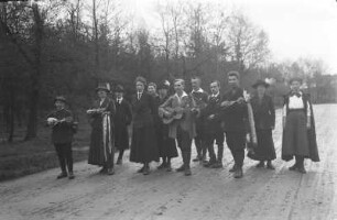 Musizierende Wandergruppe