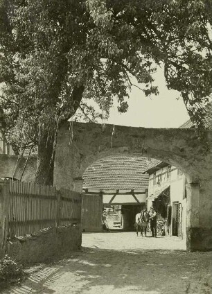 Zschaitz, Gut Nr. 28, Tor