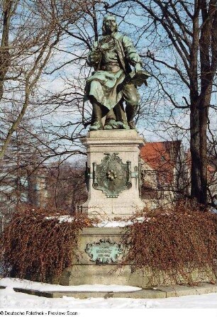 Jakob-Böhme-Denkmal (1898; Eisengießerei Lauchhammer nach Entwurf von J. Pfuhl). Görlitz, Park des Friedens