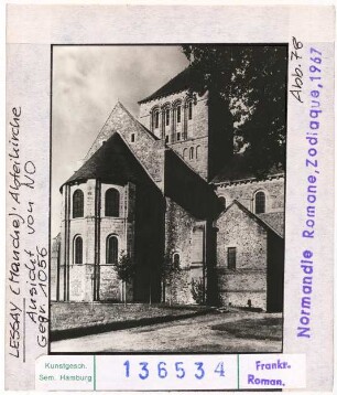 Lessay: Ehemalige Abteikirche, Ansicht von Nordosten