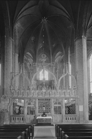 Stendal. St. Marien, Inneres, Blick zum Chor