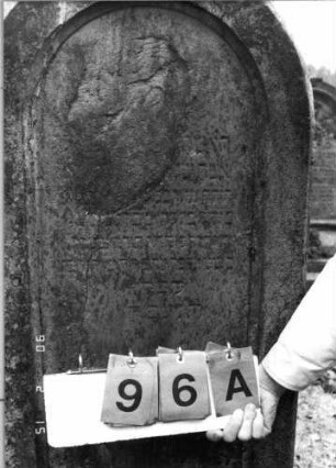 Grabstein 96A