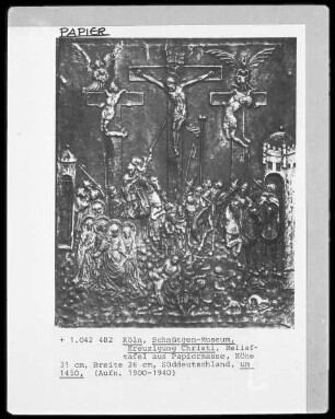 Papiermaché-Relief mit Darstellung der Kreuzigung Christi