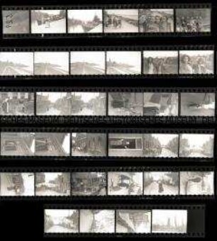 Schwarz-Weiß-Negative mit Aufnahmen aus dem Städtchen Urk am heutigen IJsselmeer (Frauen und Mädchen)