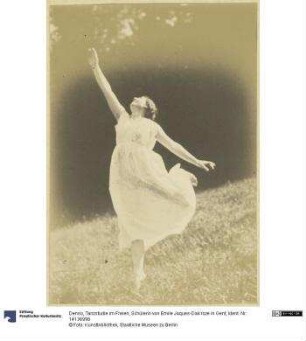 Tanzstudie im Freien, Schülerin von Emile Jaques-Dalcroze in Genf